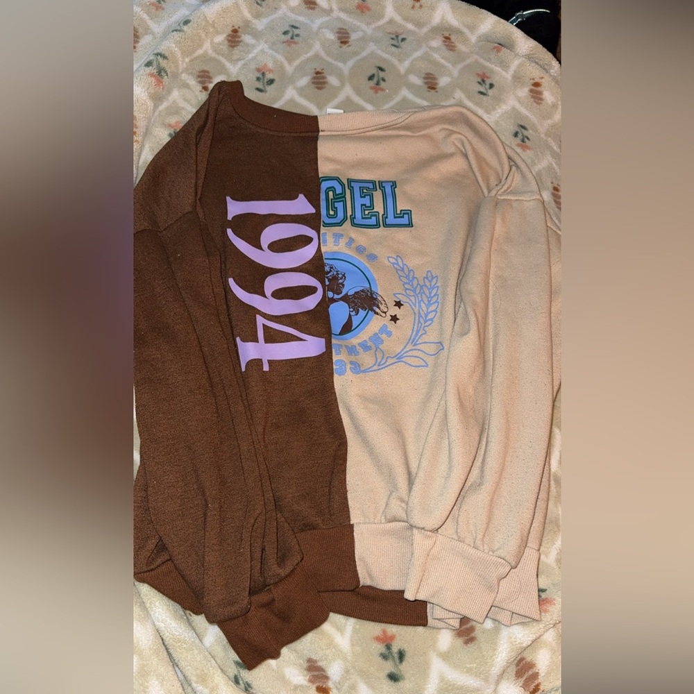 Rue21 Brown and Cream Graphic Sweater